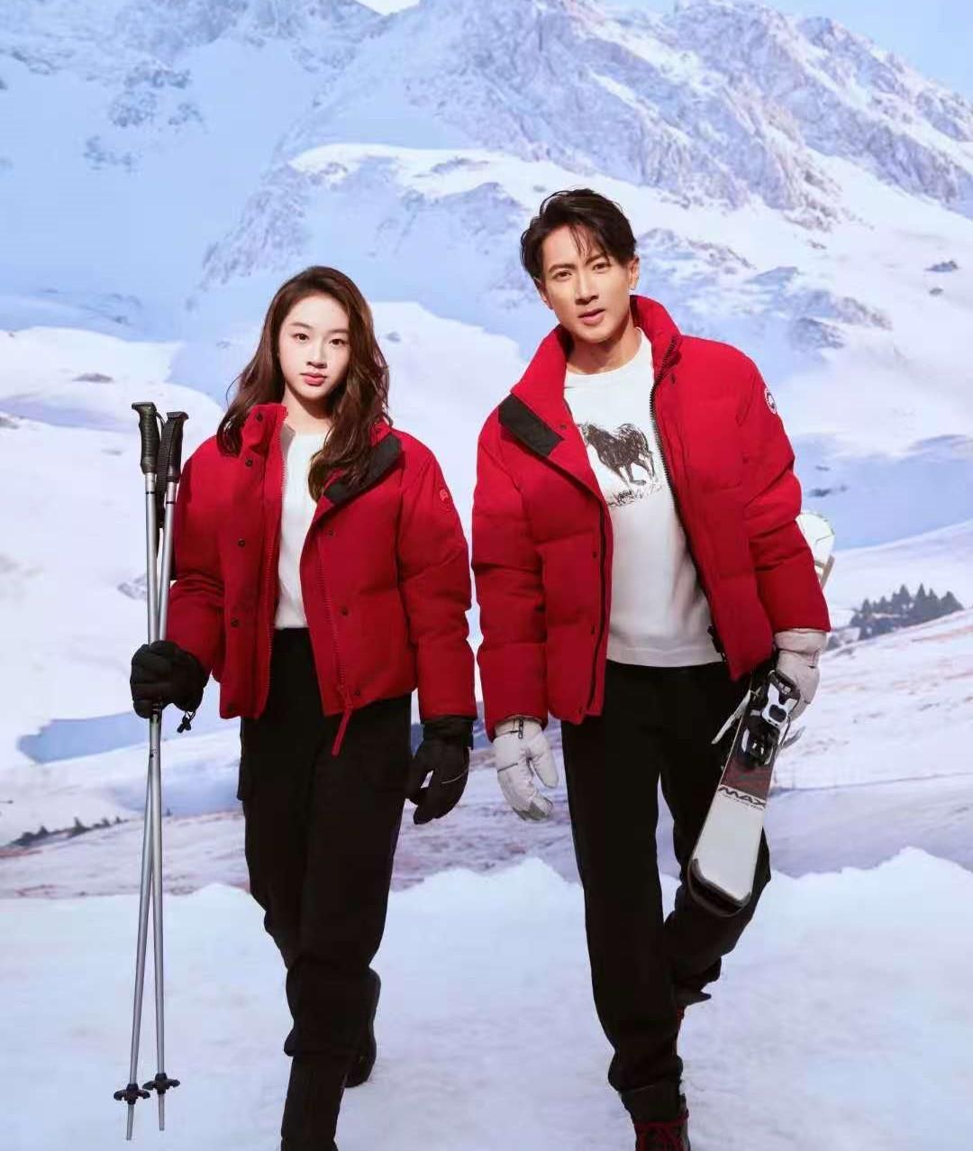 吴尊和女儿吴欣怡（NeiNei）新年时尚大片！吴尊父女为某品牌拍摄的宣传片，感