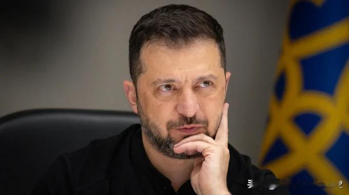 泽连斯基在马克龙和斯塔默参与下，与维特科夫举行通话12月1日，乌克兰总统泽