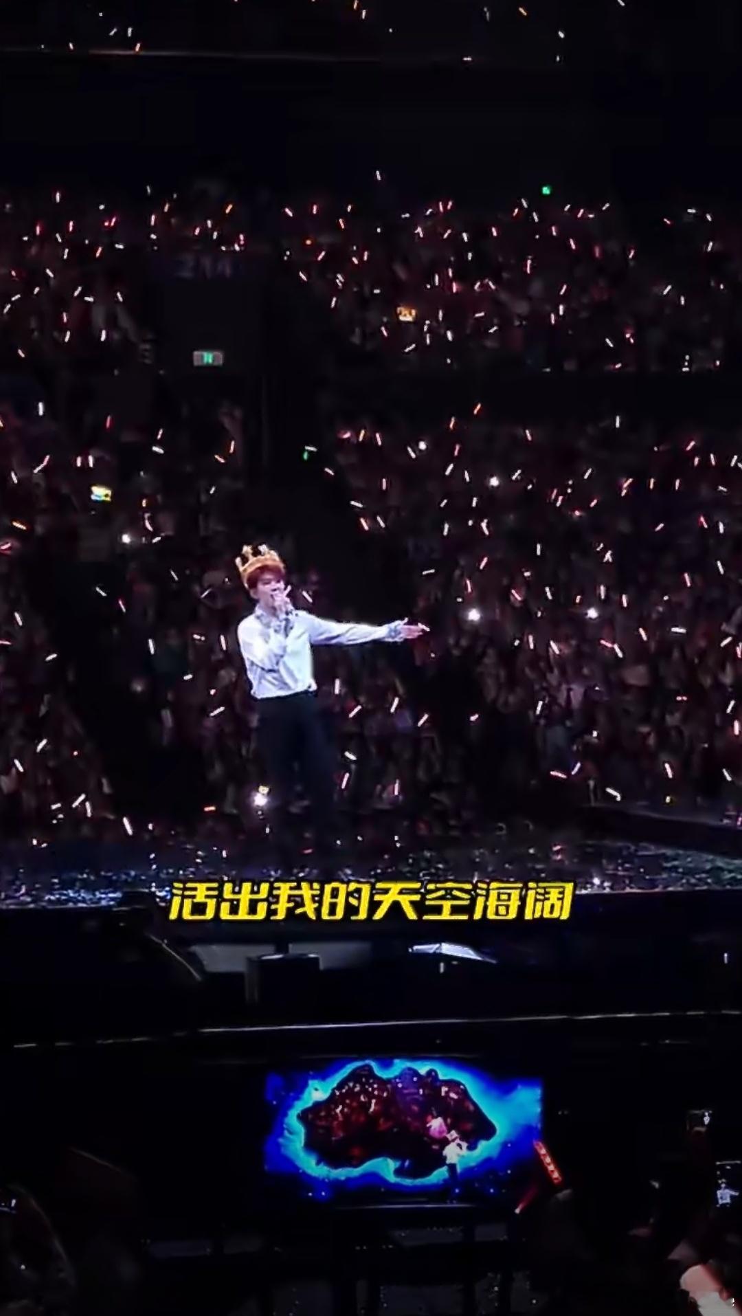 檀健次那些荧火入围2025年度优秀歌曲檀健次的《那些荧火》入围2025年度“听见