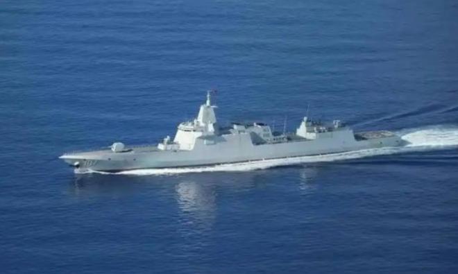 为什么美国人那么怕055大驱呢？这么说吧，一旦055上战场，美国11艘航母就得变