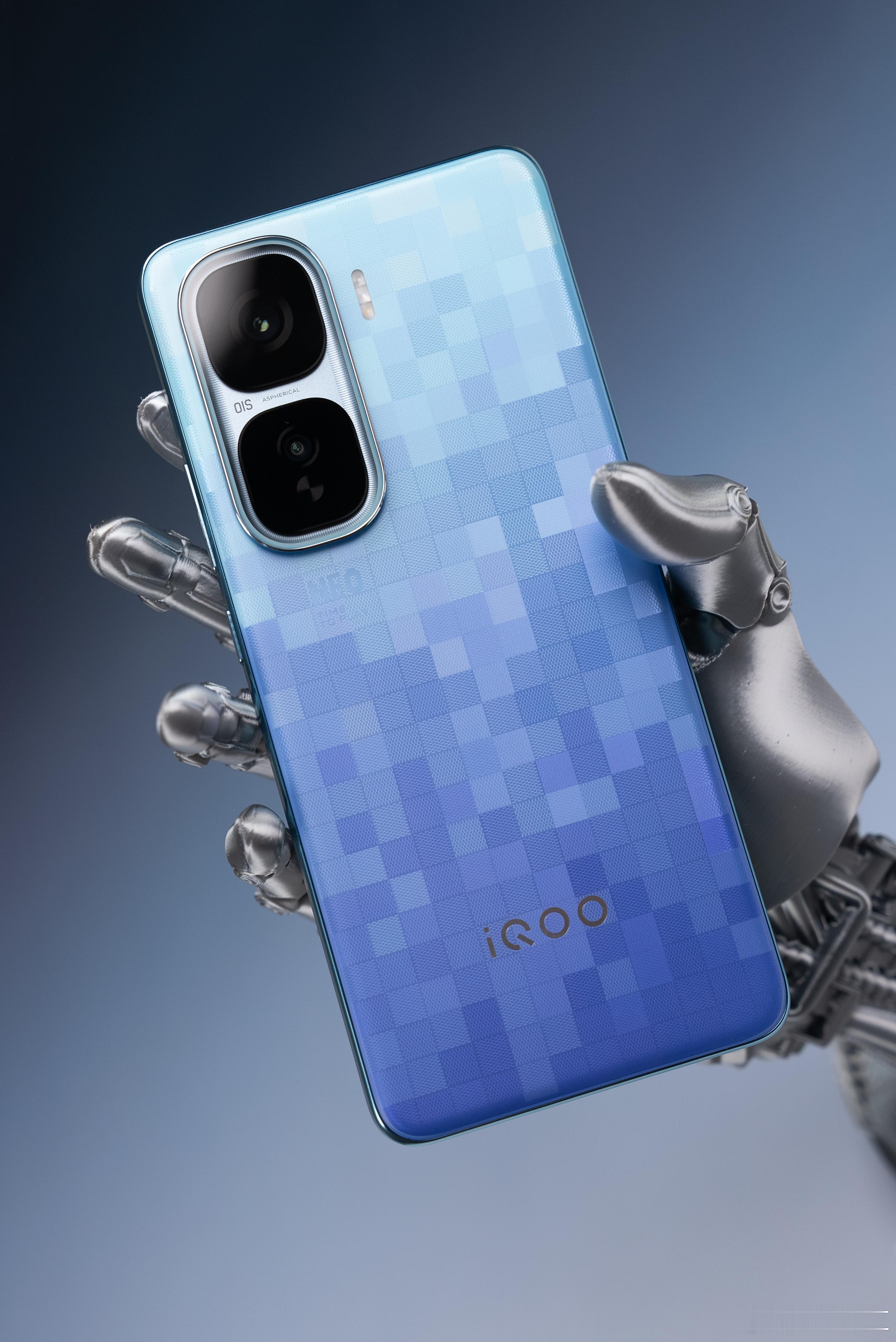 iQOONeo10Pro+新配色太酷了吧，iQOOxBMWMMot