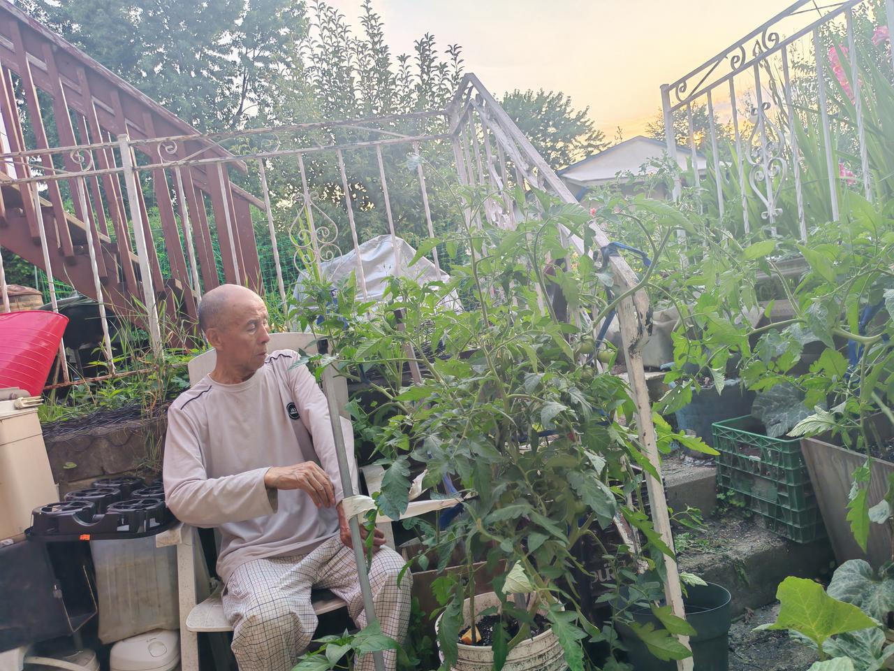 清晨起来我就特别的开心！因为我今天要做一件重要的事，而且这件事已经等待了十天了。