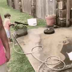 儿子:爸爸快来，我快被带飞了。