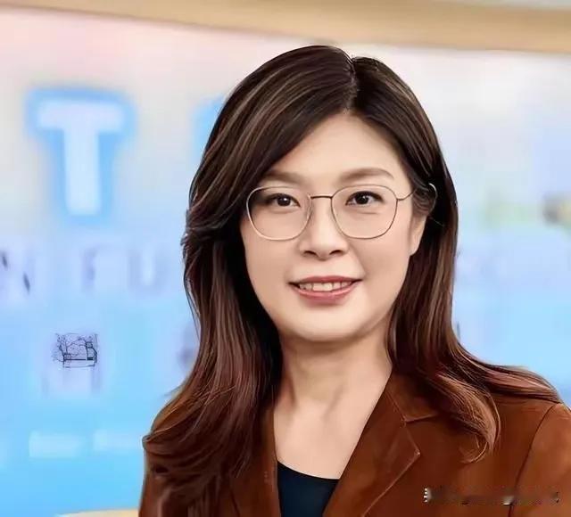 不得不说郑丽文真是个高手，当初台中江启臣和杨琼璎提名困局时，卢秀燕不断介入放话，