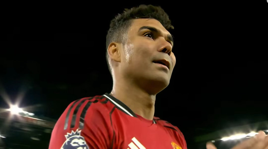 曼联2-1胜布伦特福德，赛后要点如下：1.曼联领先第六名11分，联赛还剩4轮，