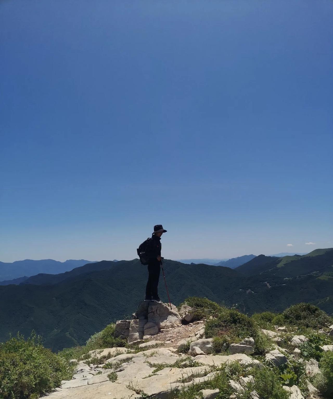 在我固有的思想里，男人是需要宠的。刚刚结婚时，做饭，洗衣服，扫地，擦桌子，铺床