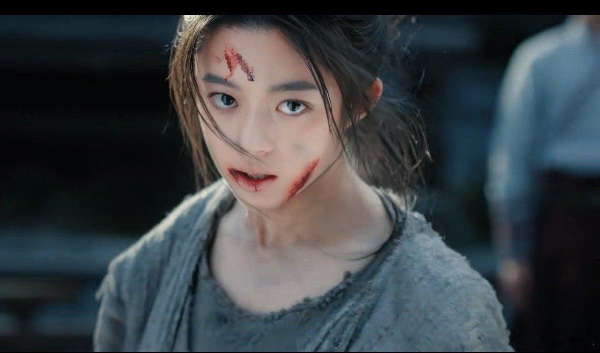 《冰湖重生》也就是楚乔传2快开播了，都说黄杨钿甜太娃娃脸了，本来这剧想原班人马的