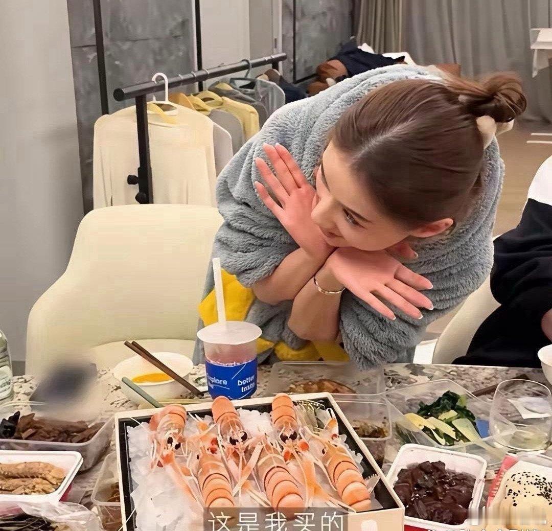 你以为这是何超莲在炫富，其实这是人家的日常啊