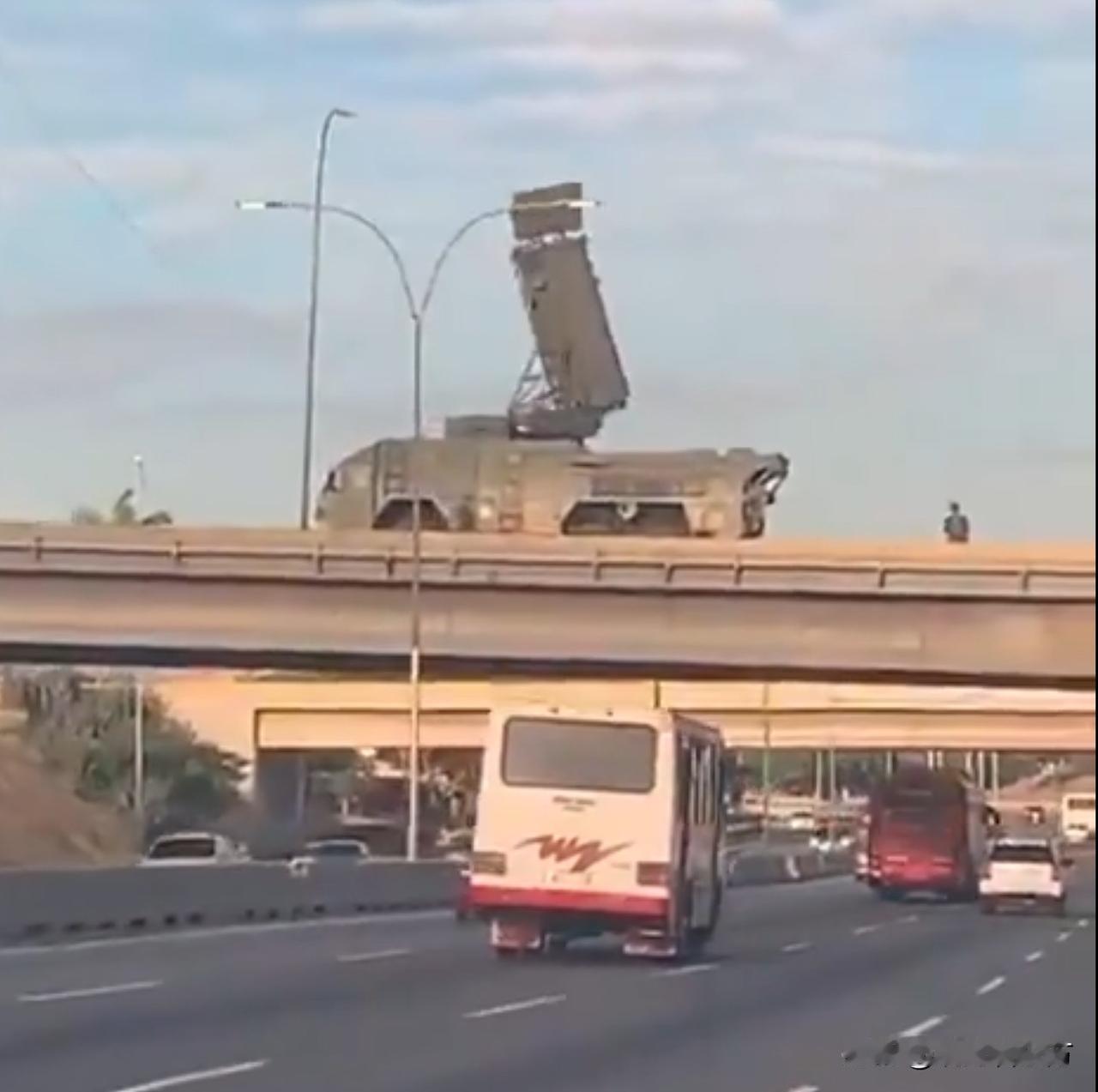 这两天收集了很多关于委内瑞拉被美国突袭的很多信息，于是有很多问题需要解答。1