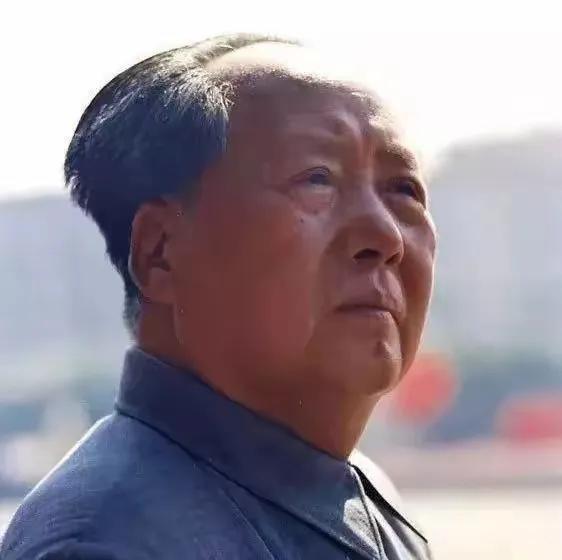 当中国人开始独立思考时统治者最害怕的是什么？那就是底层人民的独立思考！教育产业