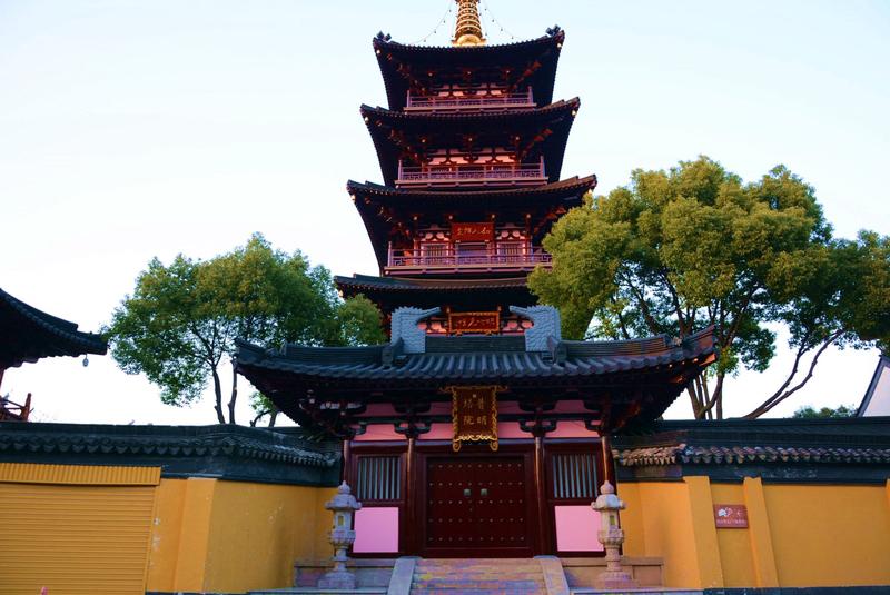 苏州最美的风景可太多了！拙政园堪称江南园林的天花板，作为中国四大园林之一，中园是