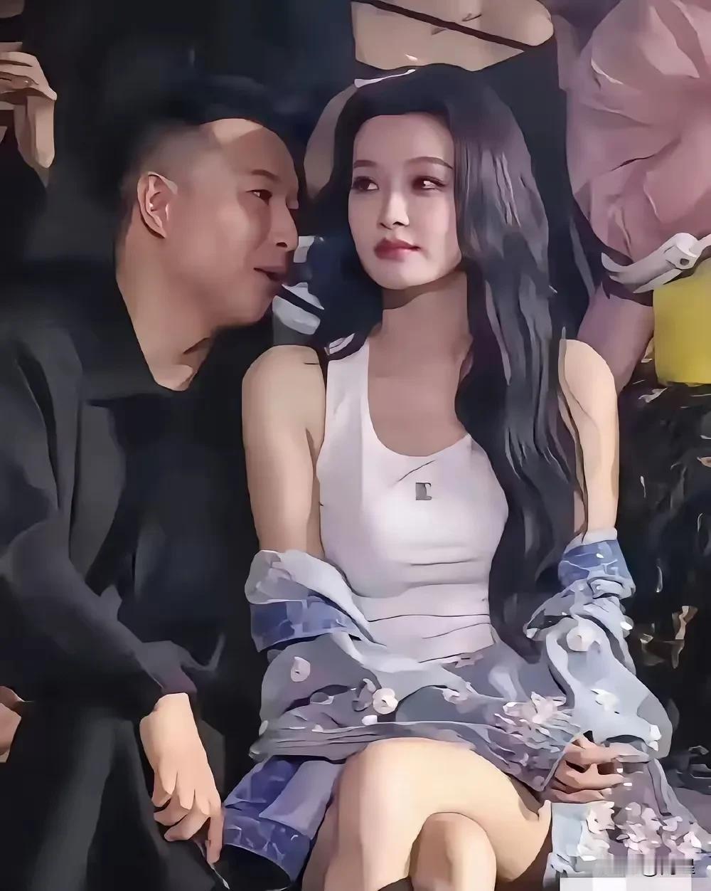 孙怡离婚后，越来越放的开了，傲人的身材，大长腿都极其吸睛。1993年6月4日出生