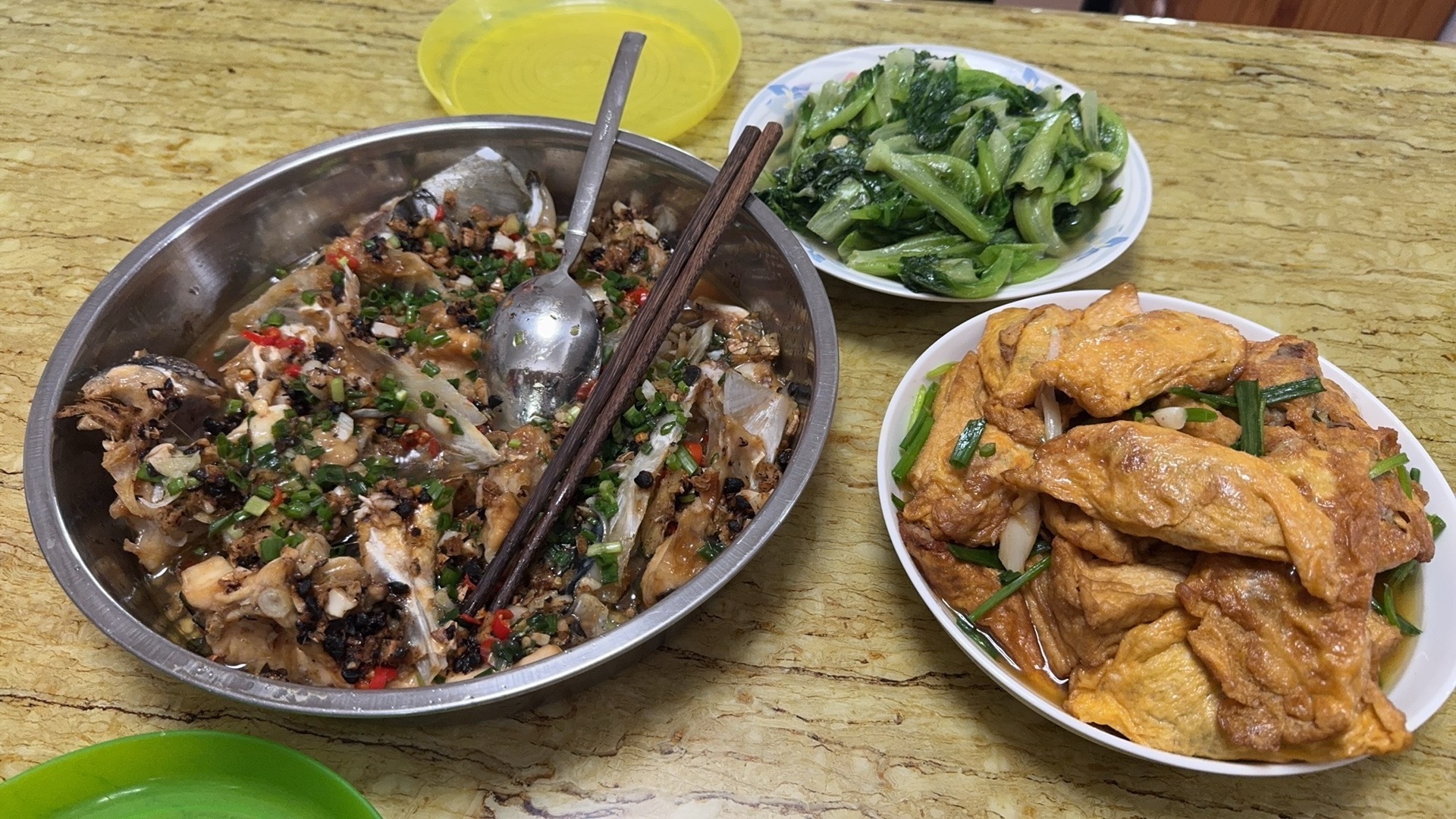 出差前，来爸妈家改善下伙食！菜干汤真的太棒了！PS：我妈也沉迷在短视频的短裤里，