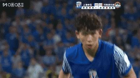 今儿晚上的各种比赛真的是太刺激了，2034杯那边金刚腿最后一秒被绝平，点球前两个