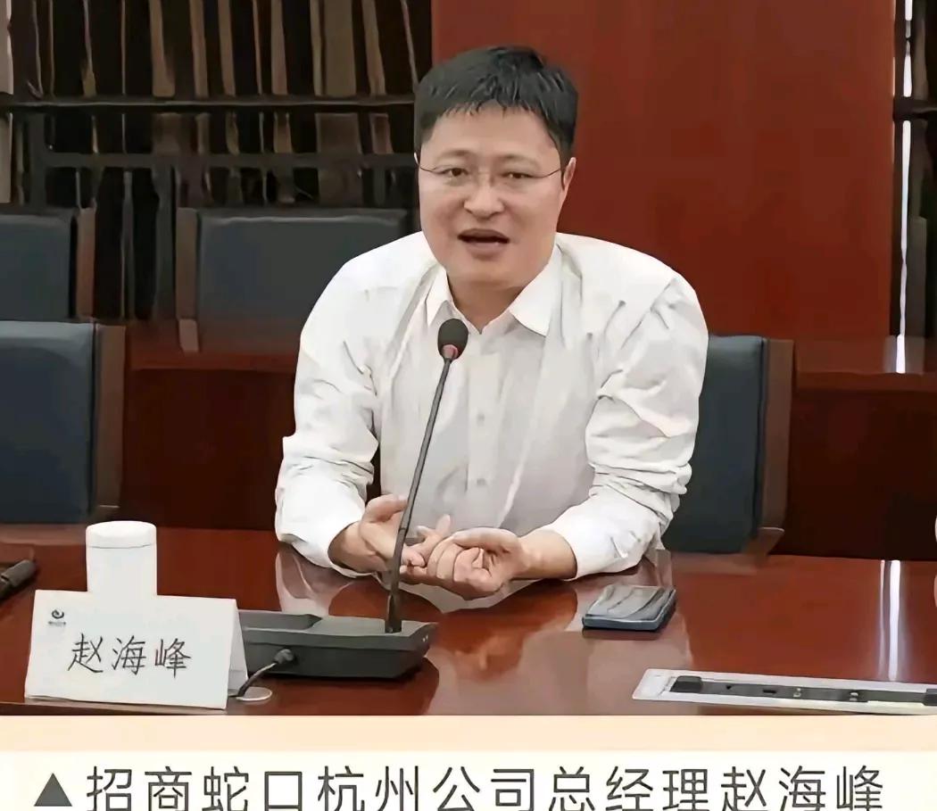杭州那件事，细节不重复了。一句话：领导点名要年轻女下属陪酒，点的是管培生。