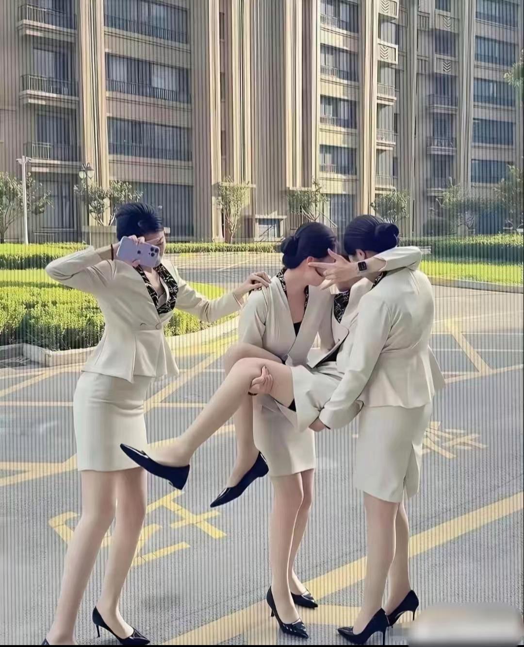 脸好不好看已经不重要，主要这制服终于搞懂女生为啥疯爱穿制服了！脸好不好看真的