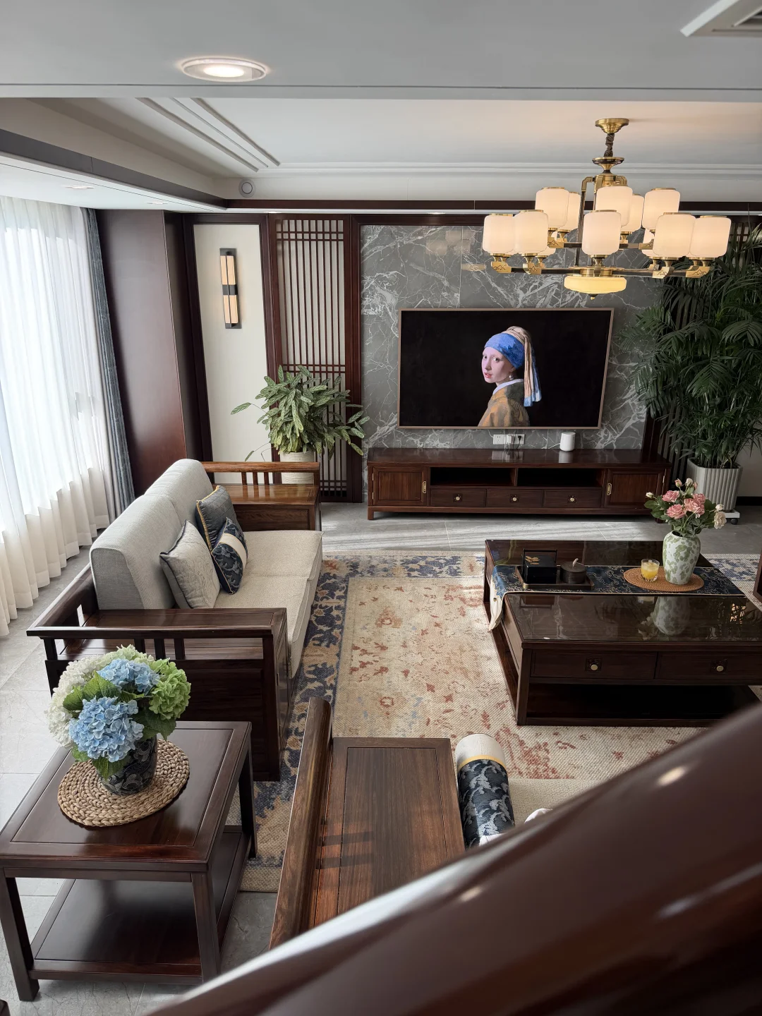 买不起大别野 小县城有个顶楼小家也很满足。