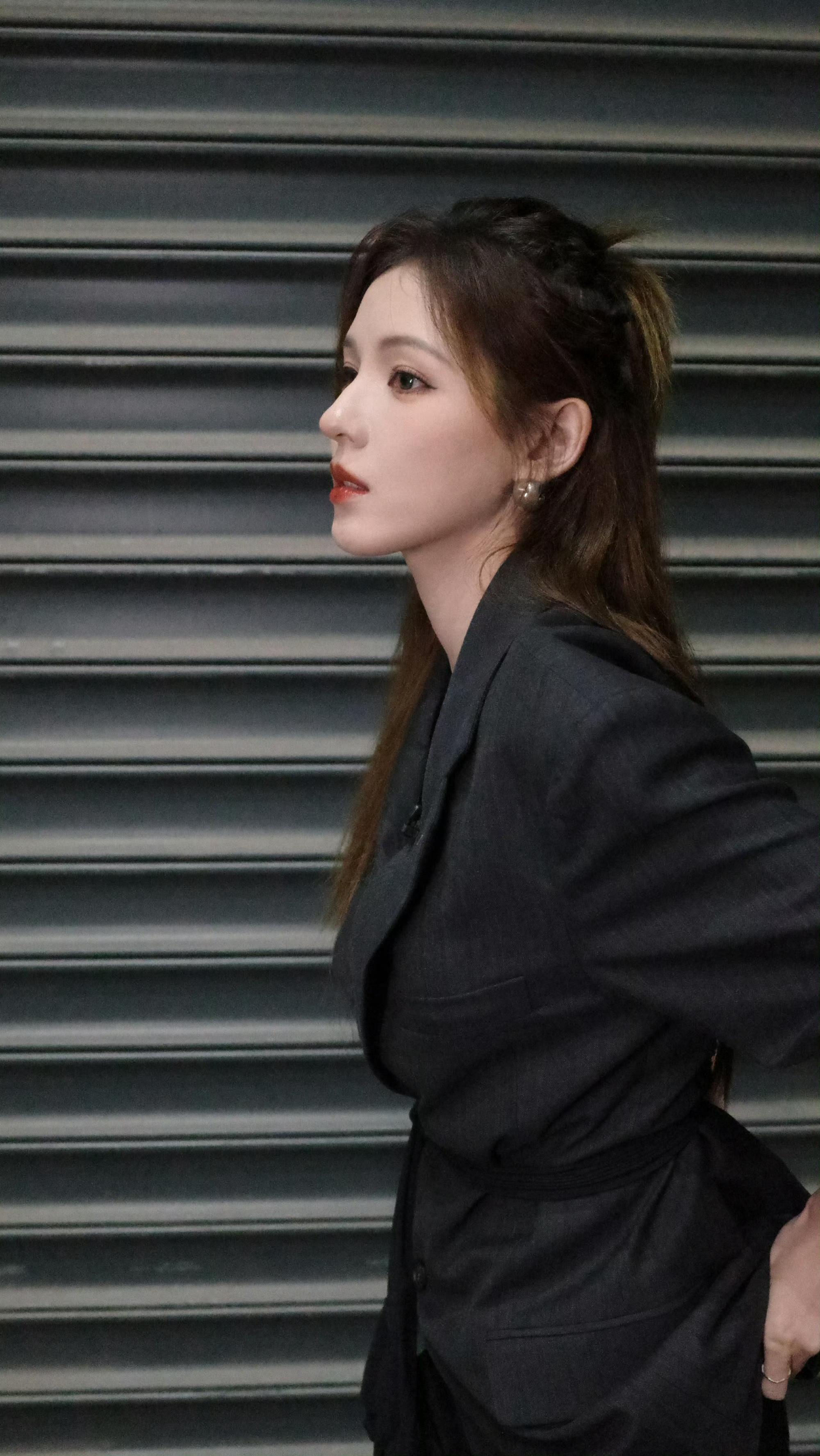 张予曦ALLBLACK西装造型