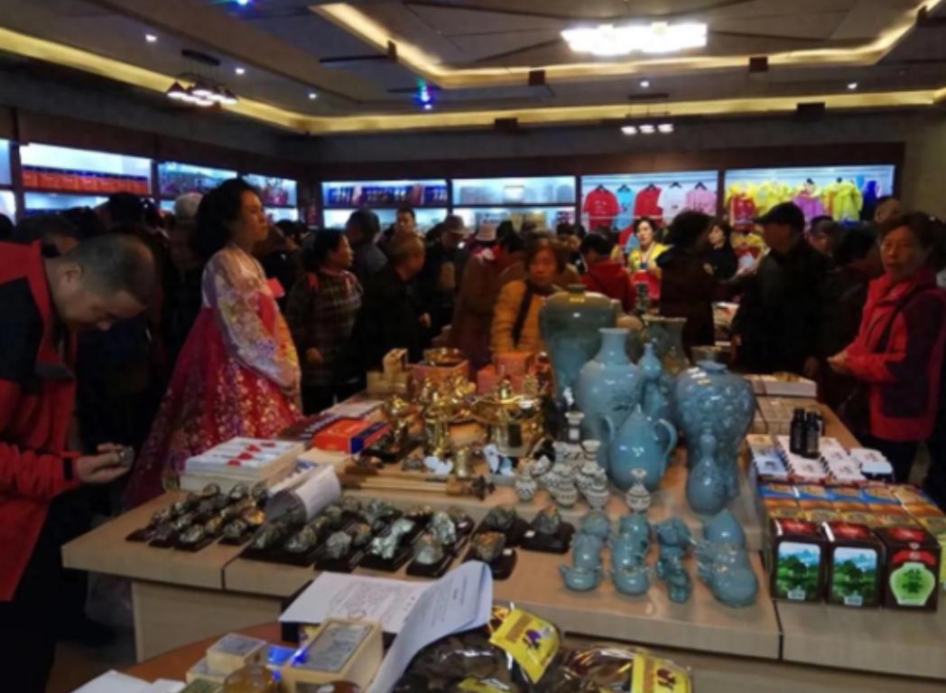 朝鲜98%出口商品卖给中国，可为什么市场上很难见到？原因其实很简单，他们出口的很