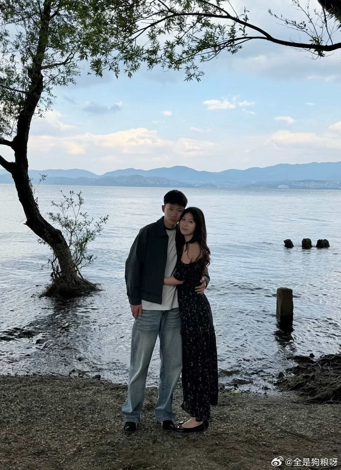 是的我们跑到大理来约会了