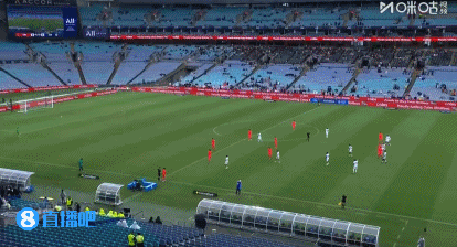 国足2：0库拉索，2个进球有一个共同特点——简单，高效，不停球！第一个进球，