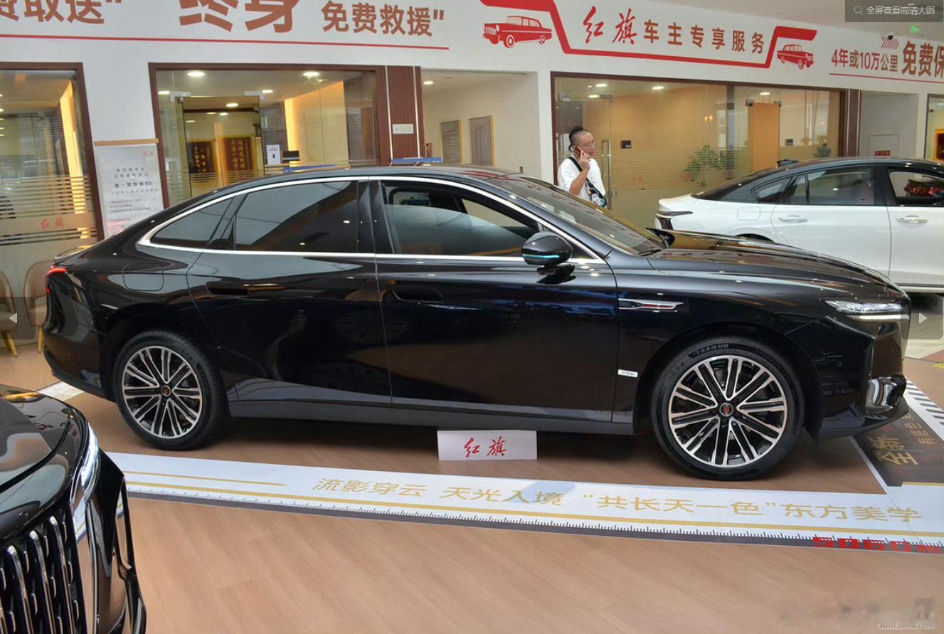 新车定位为一款中大型车，采用红旗新能源家族外观设计，长宽高为5060mm/1910mm/1480mm