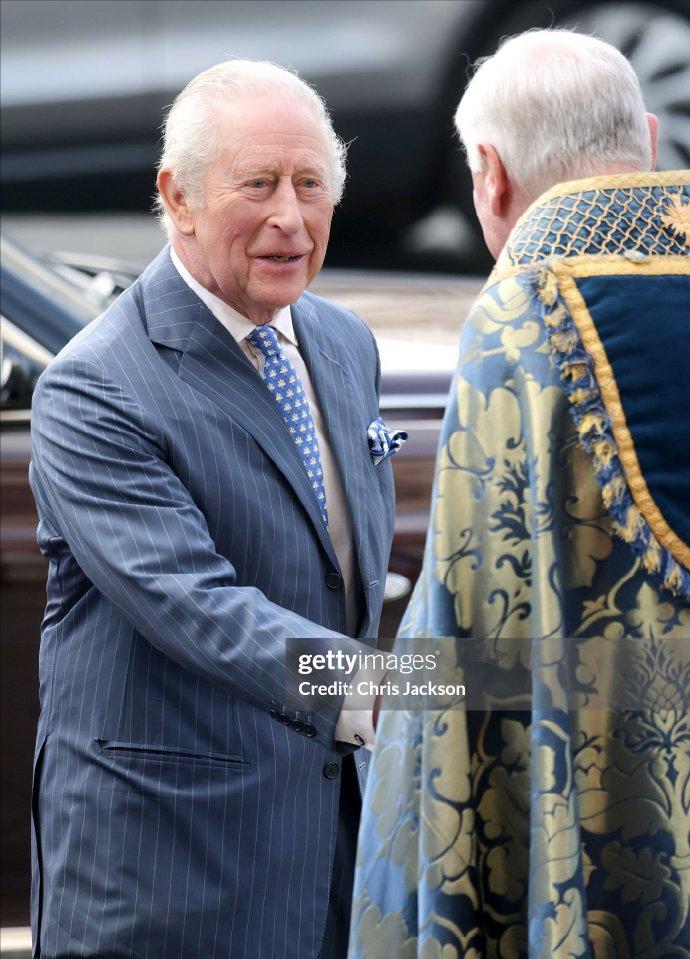 3月9日，英国王室成员集体亮相，查尔斯国王、卡米拉王后、威廉王储、凯特王妃、格洛