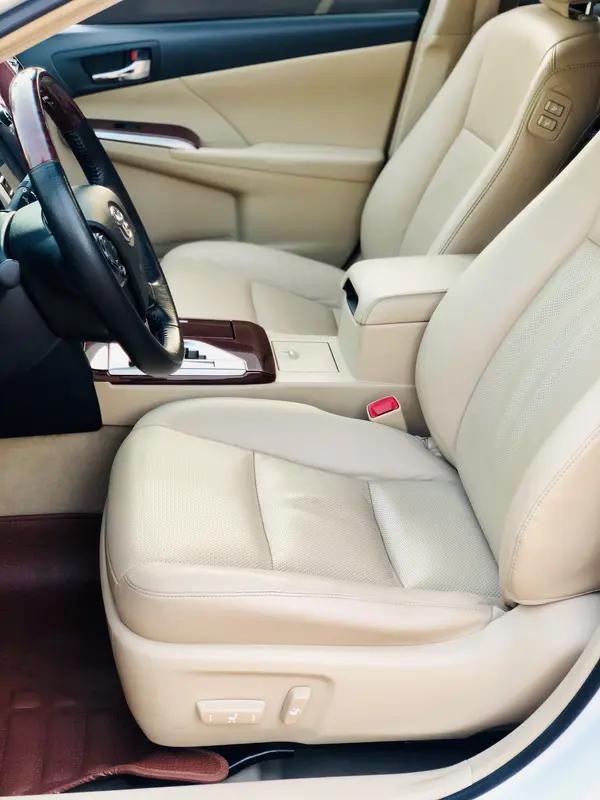 凯美瑞、迈腾、雅阁这三款热门中型轿车，选起来还真得好好琢磨。要是追求驾驶操控和