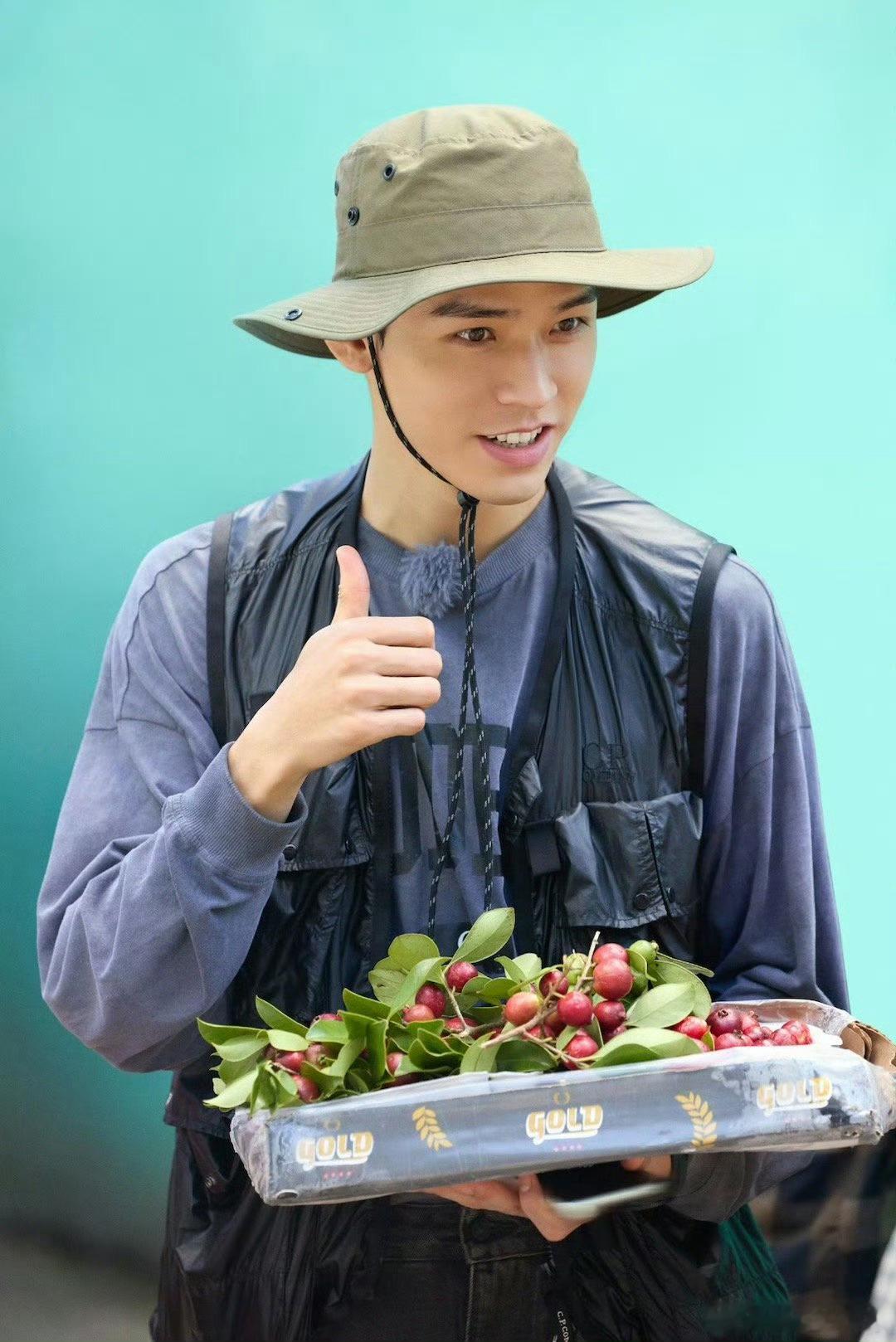 龚俊没有猜拳解不了的选择题花儿与少年7马达加斯加站分床大战！猜拳王者龚俊再次上