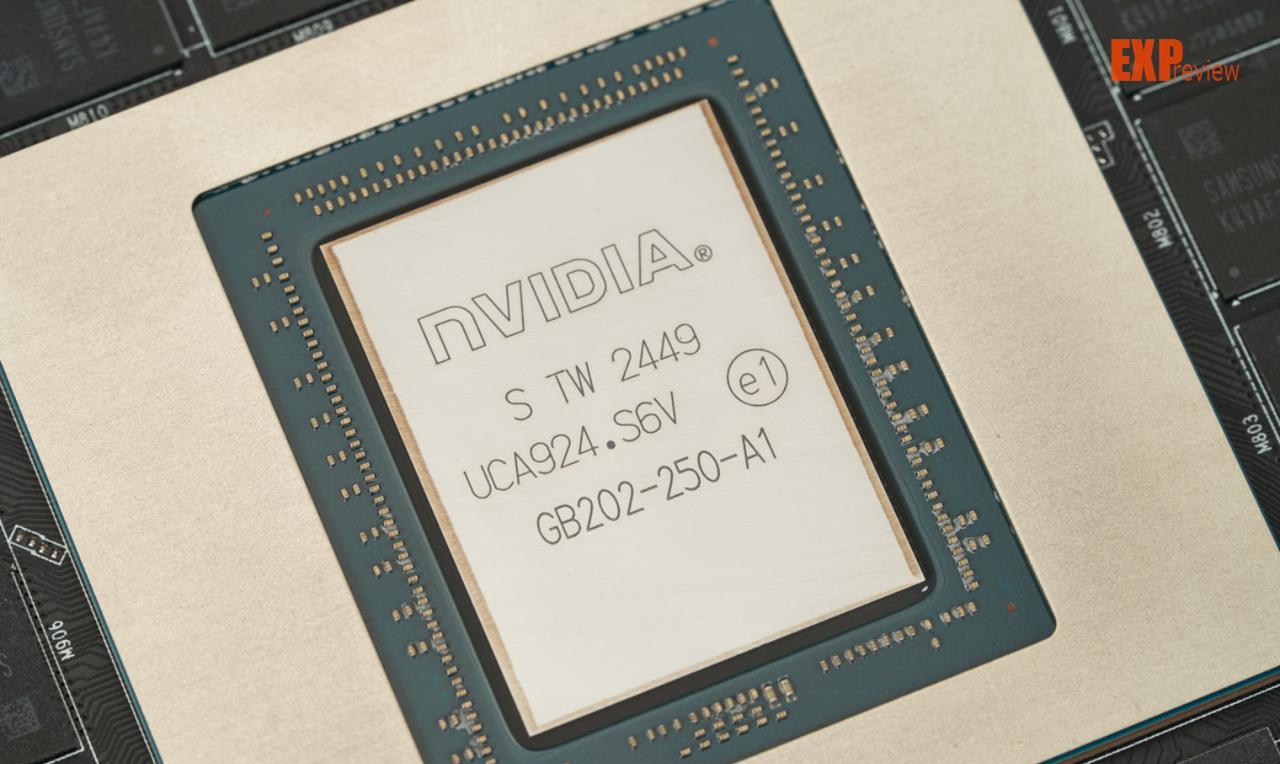 【英伟达RTX5090DV2曝光】在CES2025上，英伟达发布新一代基