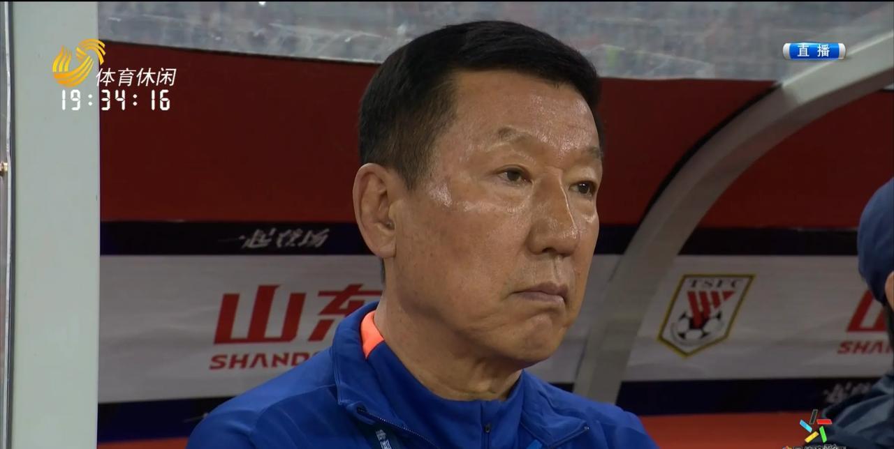 齐鲁德比证明崔康熙技战术能力还不如李霄鹏1.李霄鹏要是有崔康熙的人员配置，最起