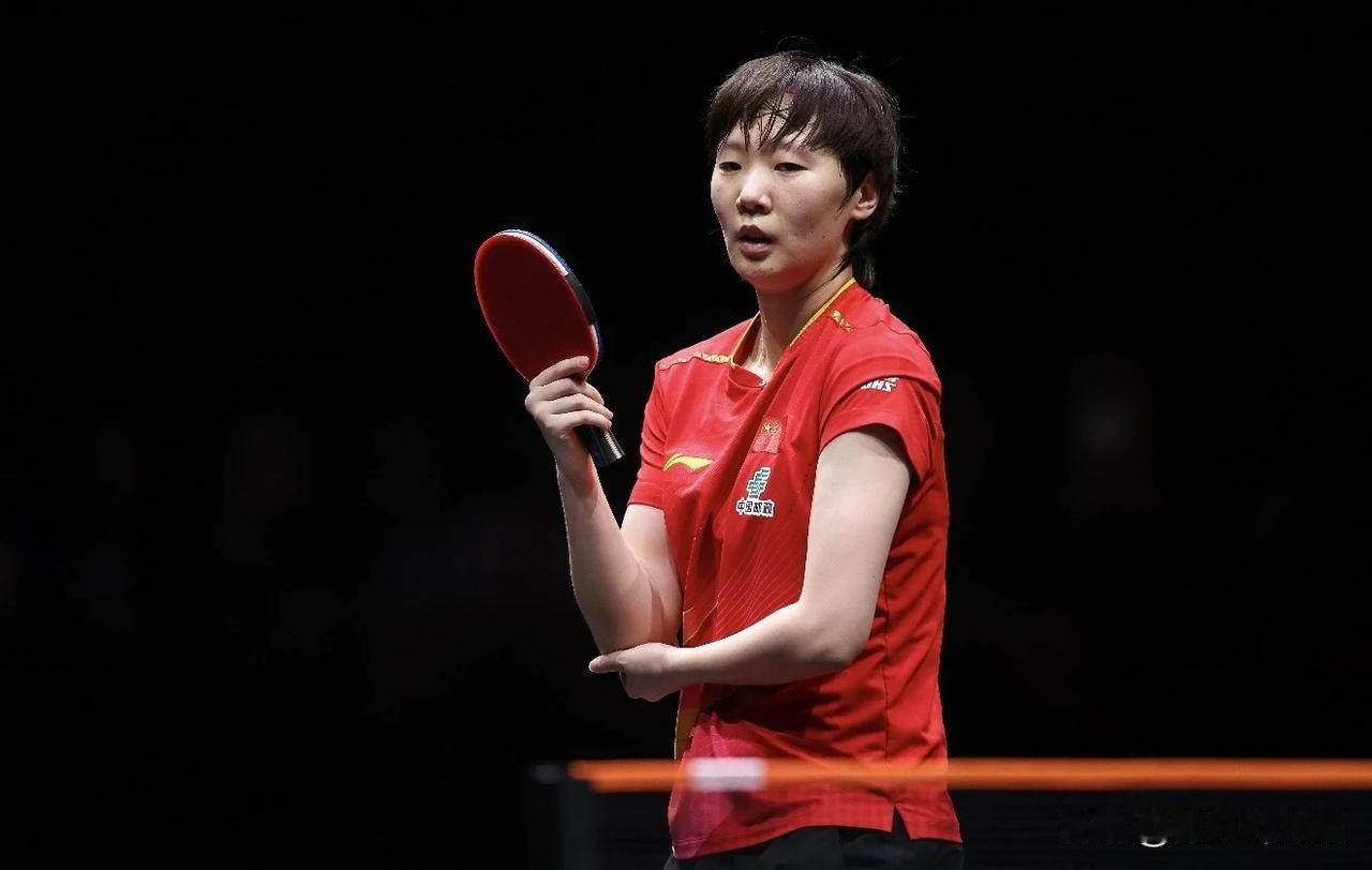 坊间传闻：王曼昱有“两个亿”？哈哈哈，笑不活了，第一次听说王曼昱有“两个亿”