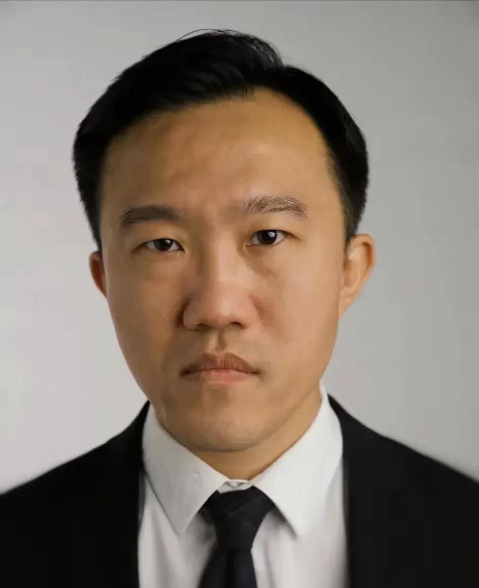 《以法之名》有人问田昊，为什么不去演正派，田昊叹口气说，我争取过，但是导演不同意