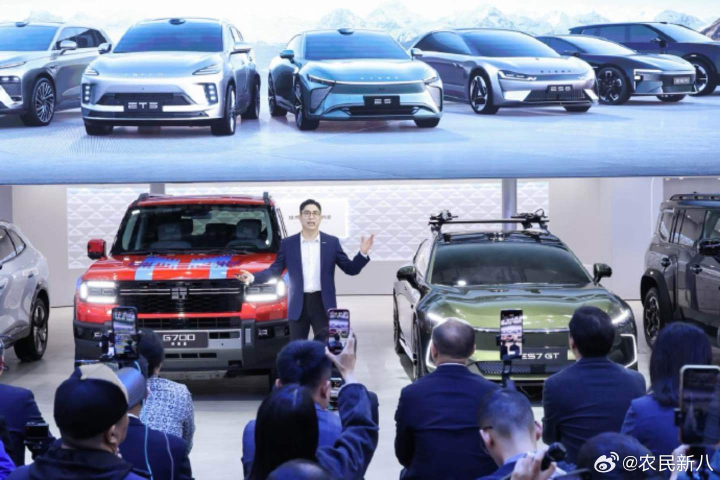 广州车展星途展台太圈粉！预售热门ET5带着猎鹰700辅助驾驶和210k