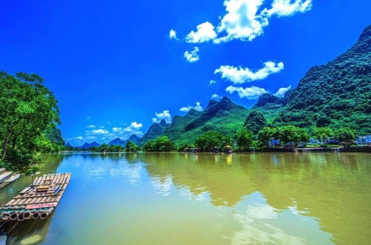 刘震云:只要你足够穷，别人对你的态度都不在掩饰，说你，骂你，教育你，欺负你，而且