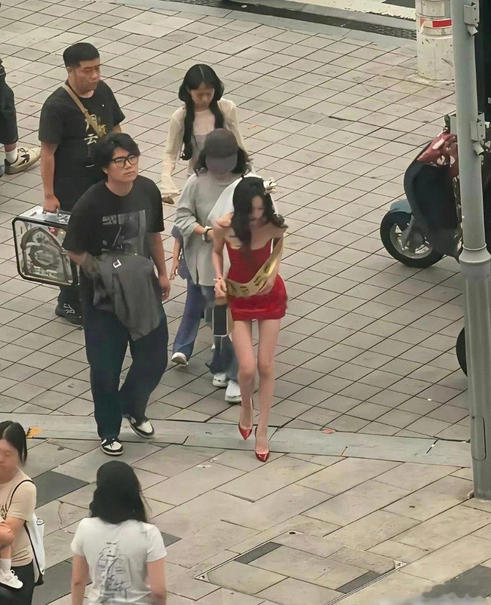 只有瘦到这种程度，上镜才刚刚好