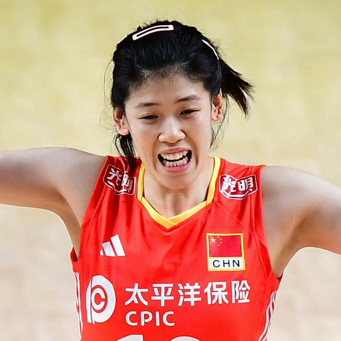 【原来李盈莹一开始并不想出国打球】新华社：李盈莹的“留洋”决定则经历了更多反复。