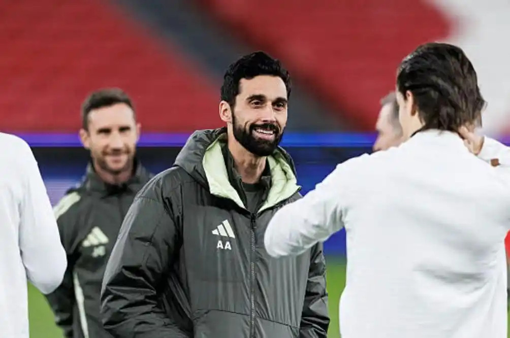 据“阿斯报”在上周末联赛战平赫罗纳后，皇马主帅阿韦洛亚于更衣室再度表达了逆转拜仁