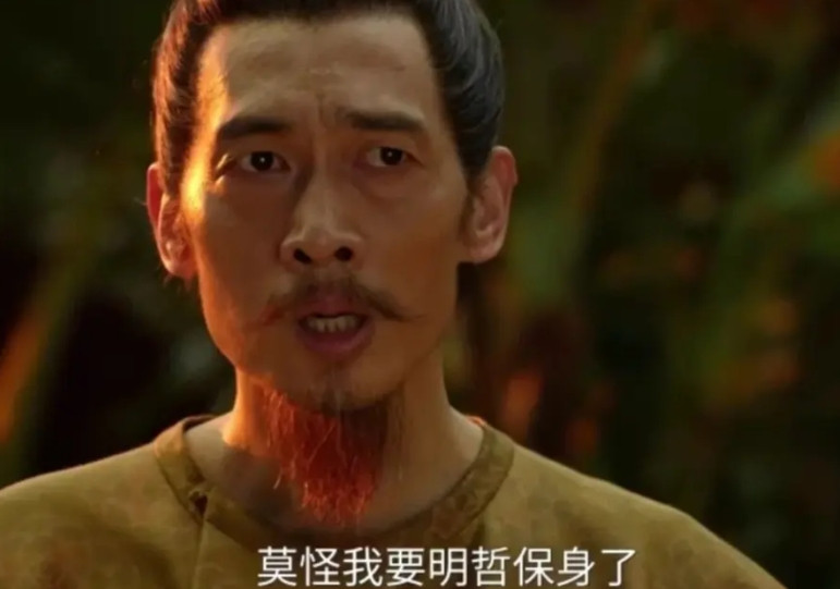 赵掌书才是《长安的荔枝》里最悲哀的小人物了吧。权贵们争权夺利，大小官吏媚上欺下，