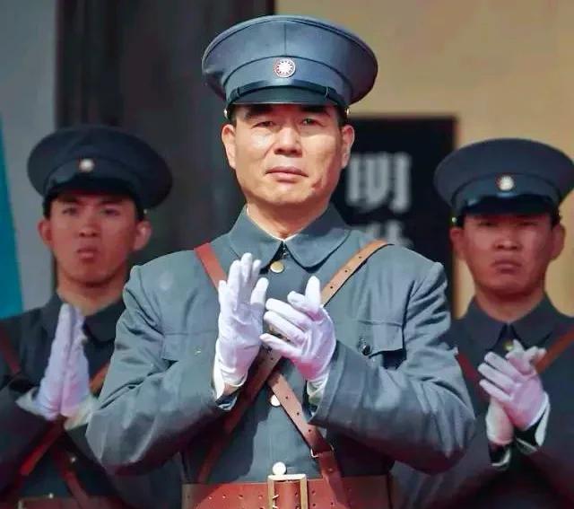 原定的起义军第九军军长不是朱老总，而是驻九江的第九军第28师师长韦杵，虽然韦杵曾