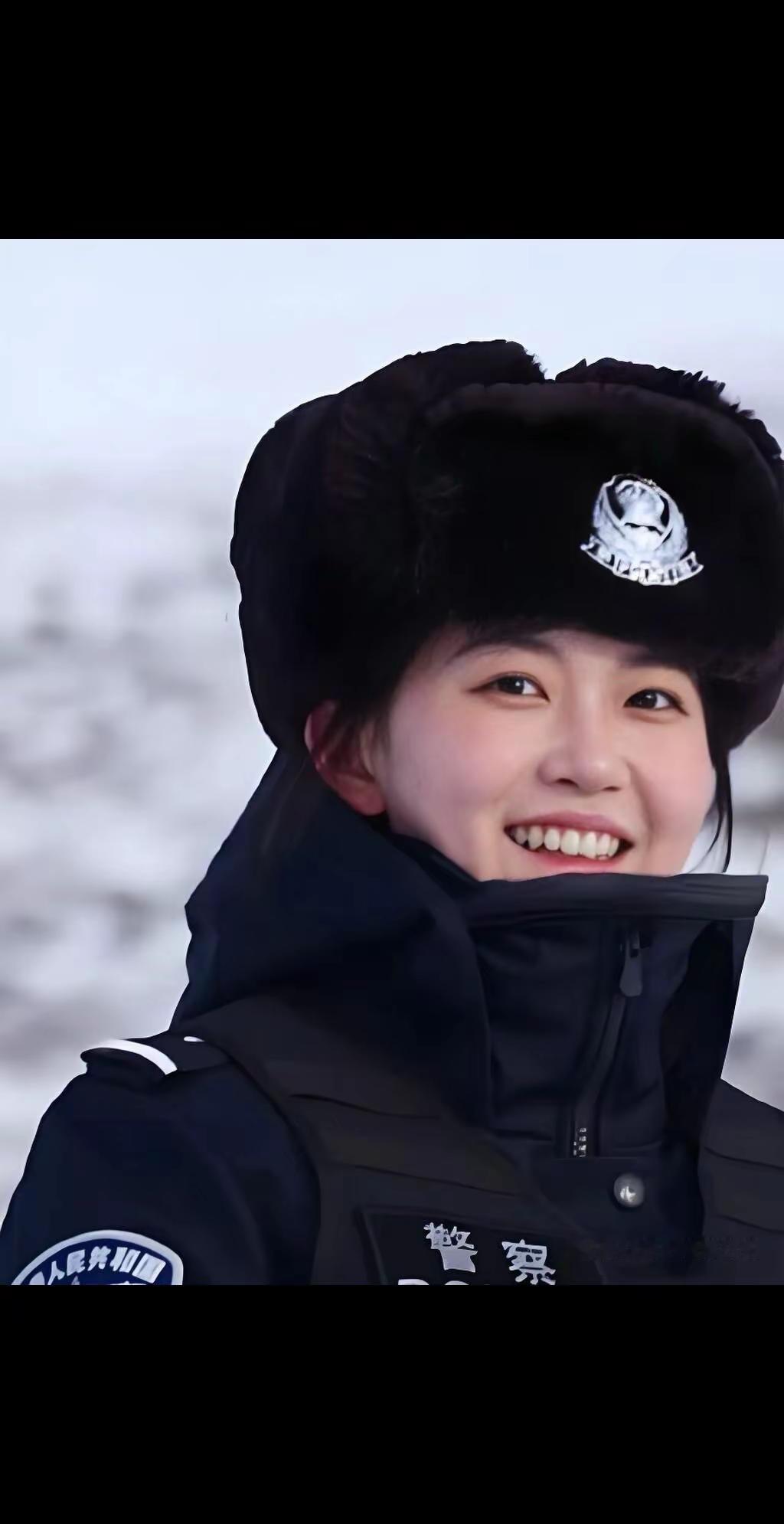 惊艳瞬间英姿飒爽致敬人民警察