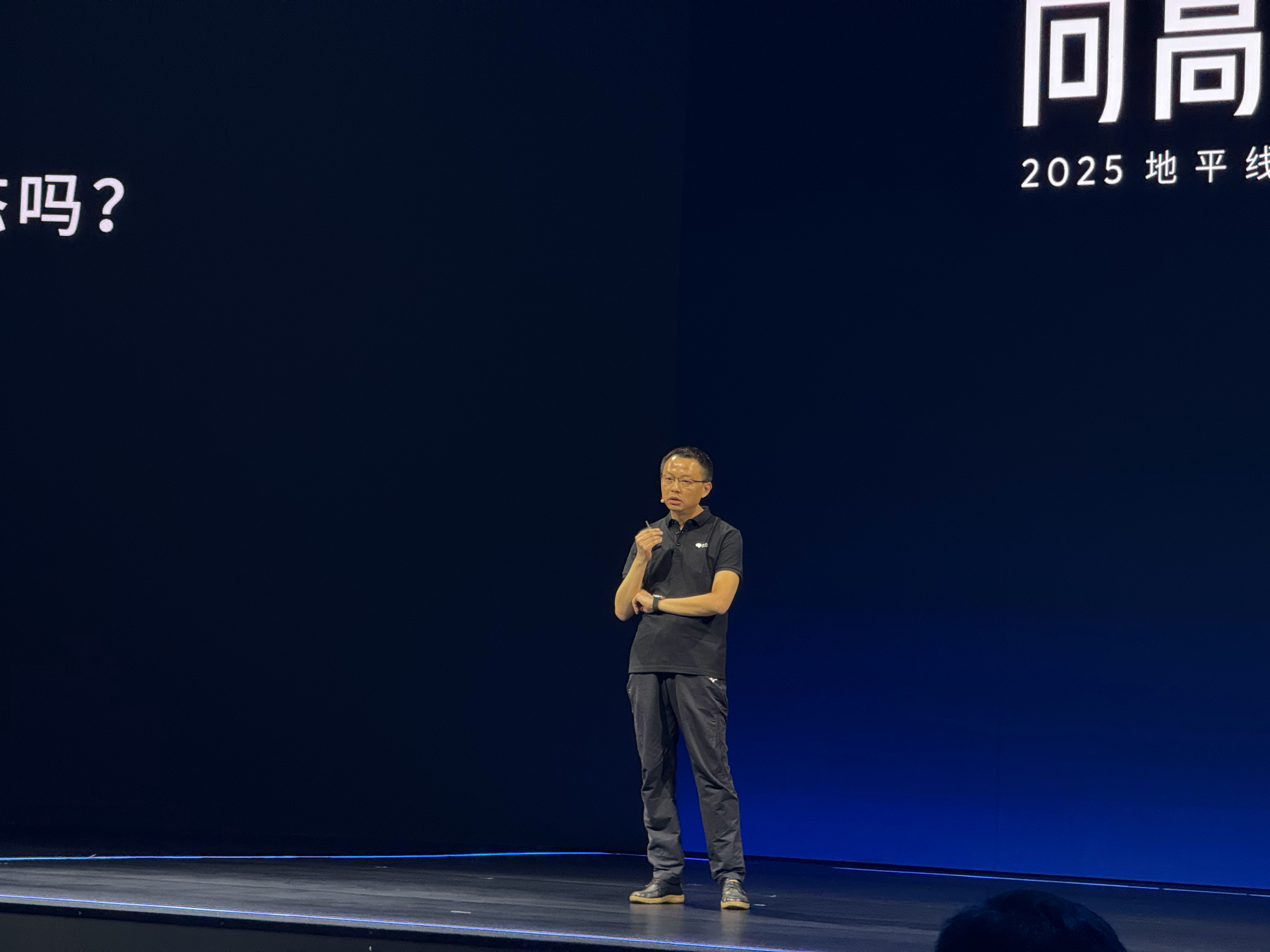 苏箐：自动驾驶或辅助驾驶，切换到“端到端”会不会迎来体验的大发展？我想泼盆冷水。