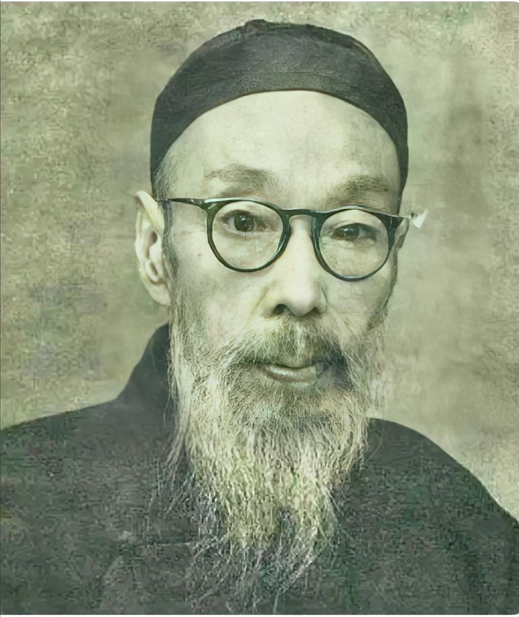 1935年，毛泽东大渡河陷死局，这时，李富春跑来说：“主席，一名晚清90岁秀才，