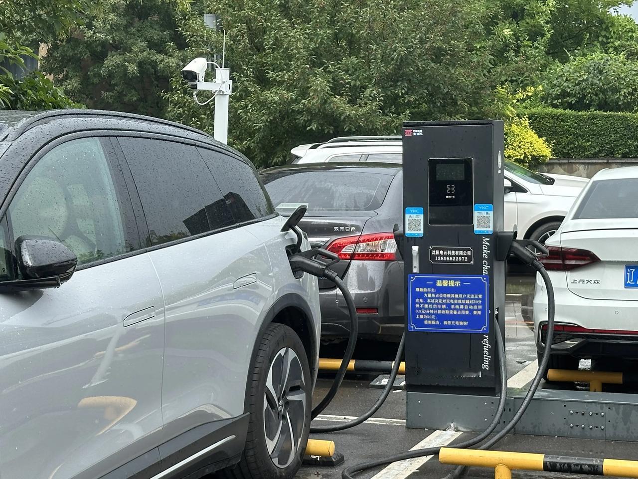 电动汽车“每天充电”和“用完充电”，哪个更伤电池？快充好，还是慢充好？做错可是很