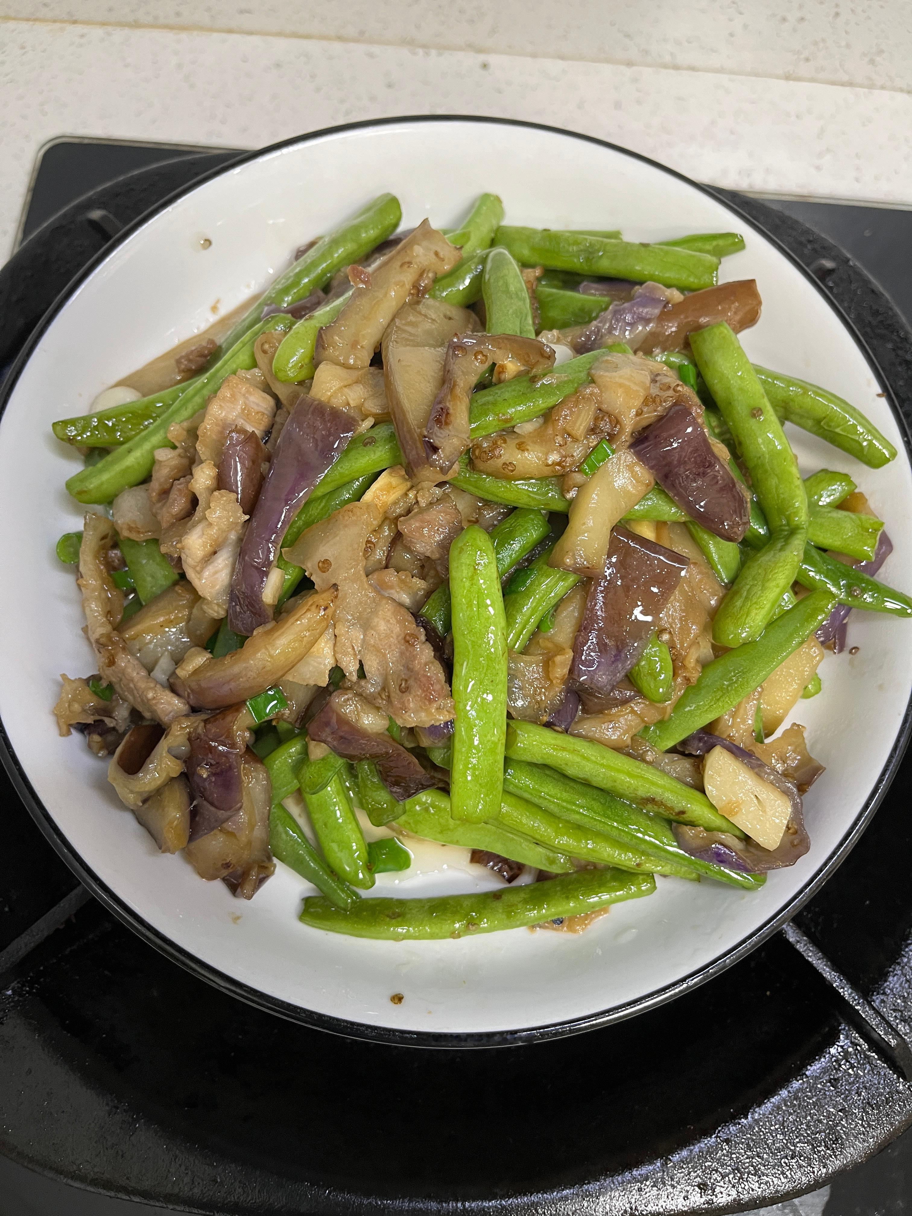 上门做饭之B家Day12清炒西葫芦五花肉炒茄子四季豆前三次做饭邻居说咸了，但是我