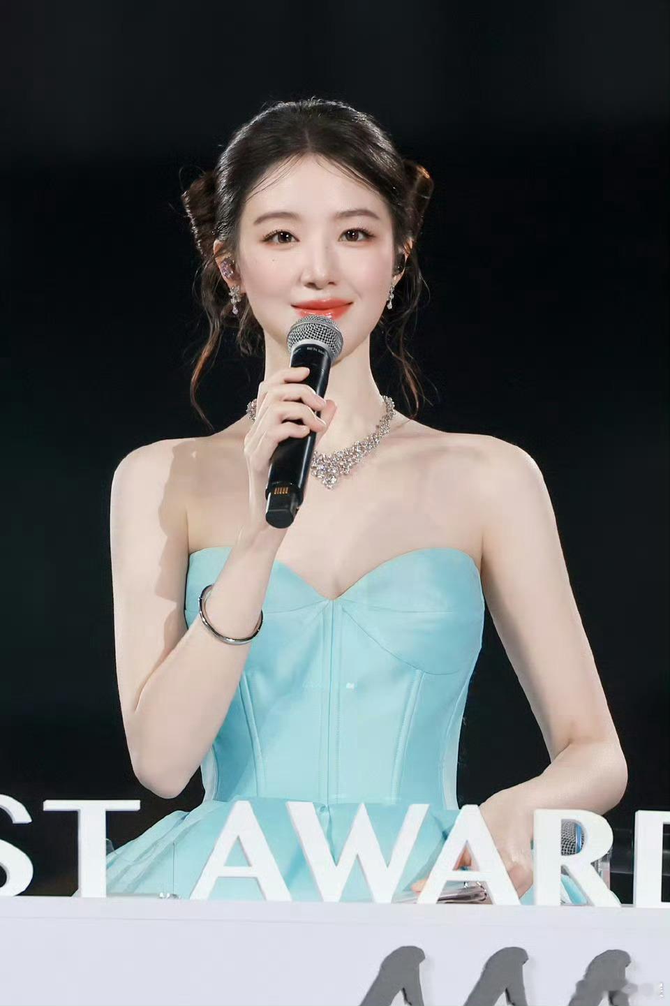 叶舒华ACON出场女神降临👸