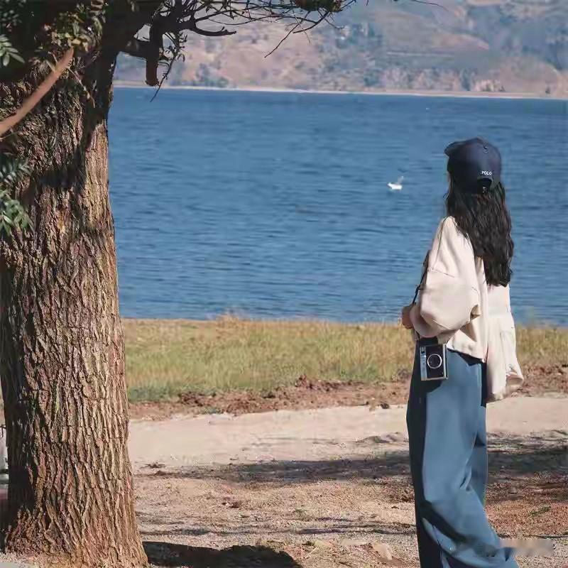 一个同事吐槽：16年的时候，他们结婚，买了一辆雷克萨斯E200,花了36
