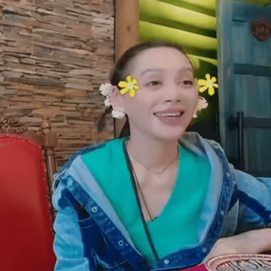 原来刘晓庆是宁静的恩师哇哦！原来刘晓庆是宁静背后的“神秘大佬”，当年一个选择就