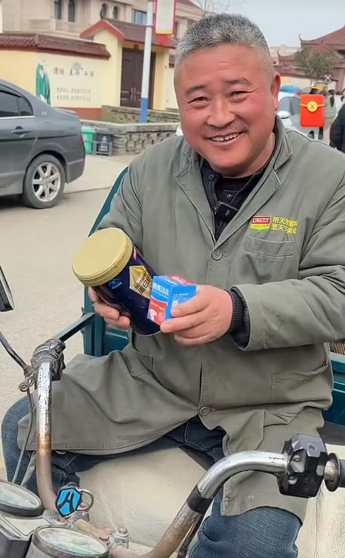 刘强东9旬乡亲说想多看看美好世界谁看了不夸一句！刘强东这么多年从没断过给父老乡亲