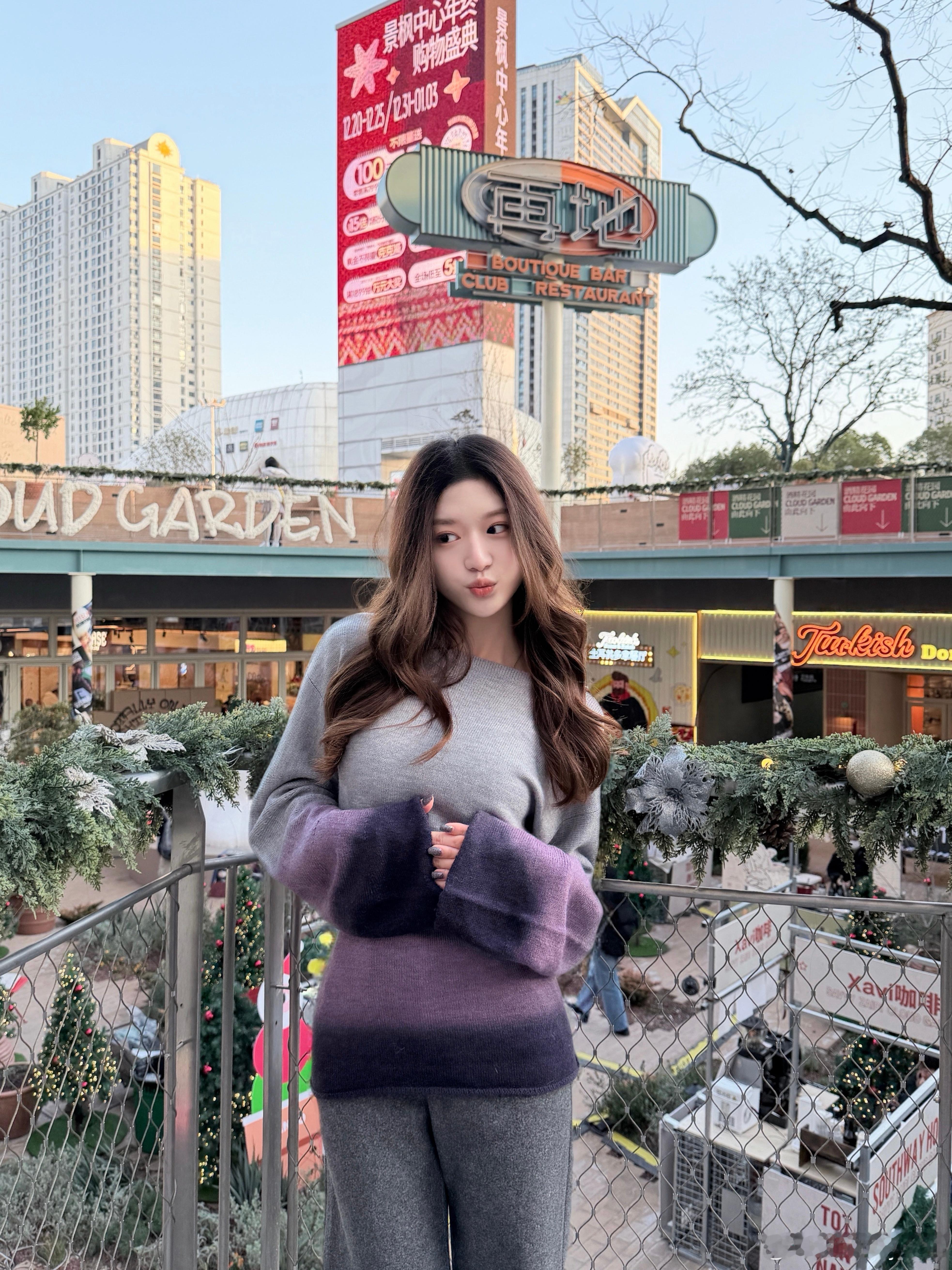 近期喜欢的一件毛衣🧶尊嘟很收腰~